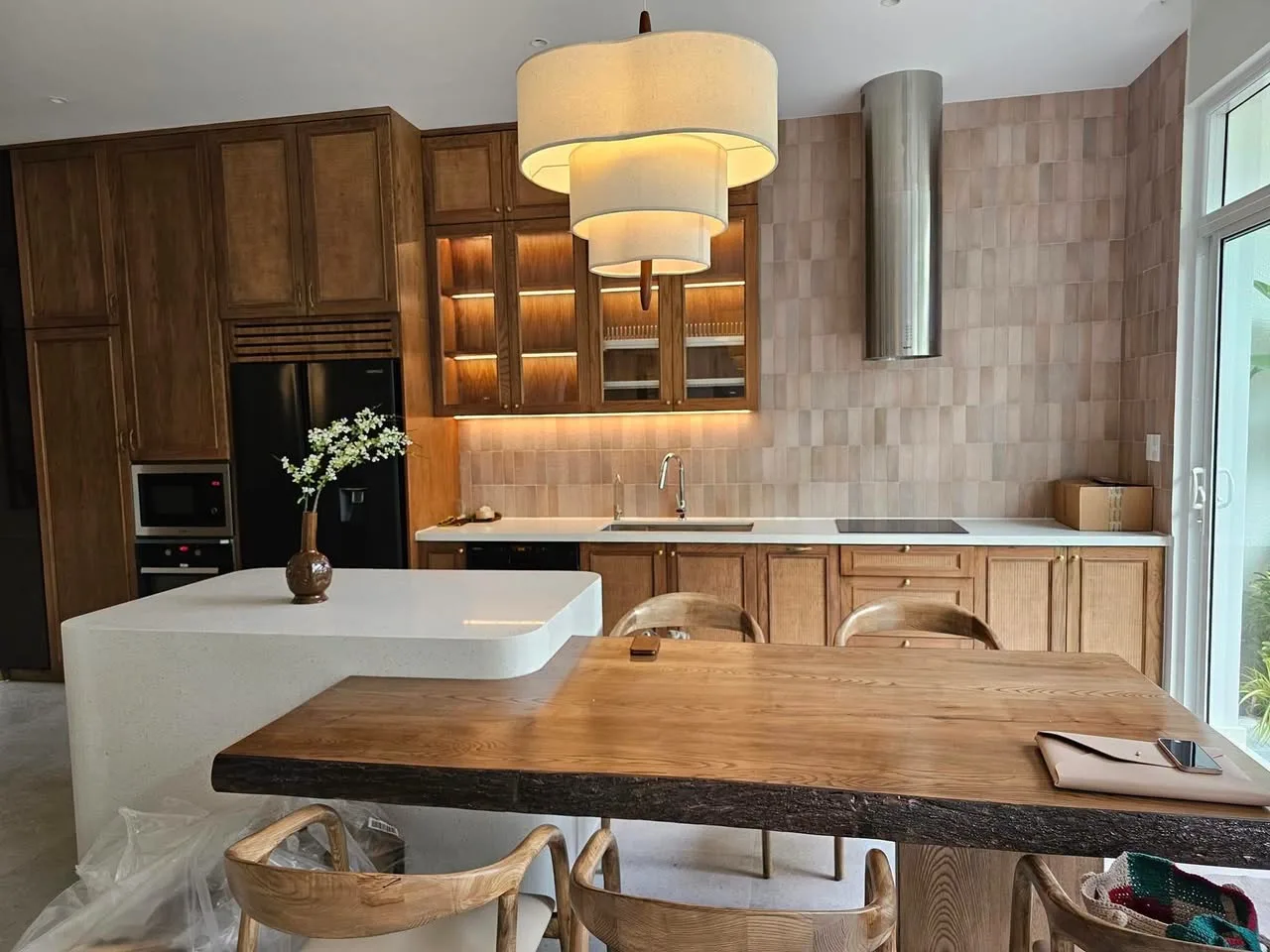Truc Duong An Khanh 3BR Villa with Warm Wood Kitchen