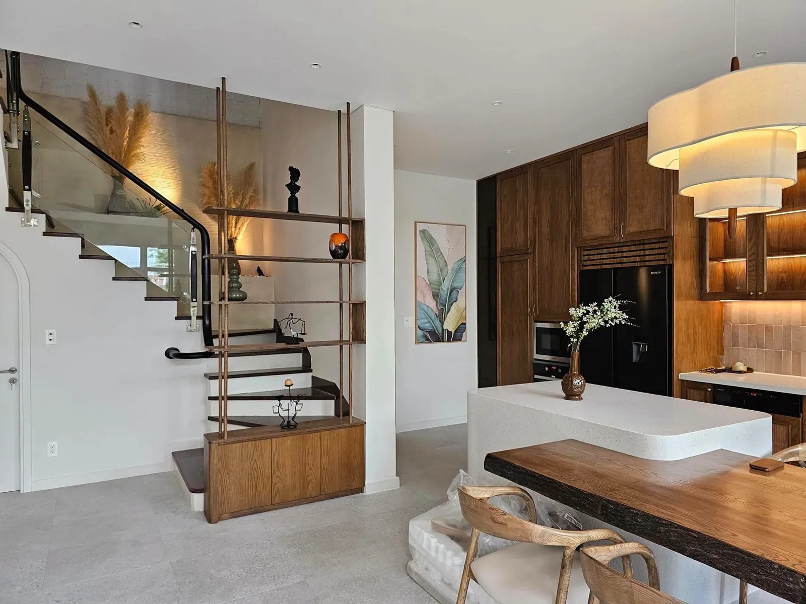 Truc Duong An Khanh 3BR Villa with Warm Wood Kitchen