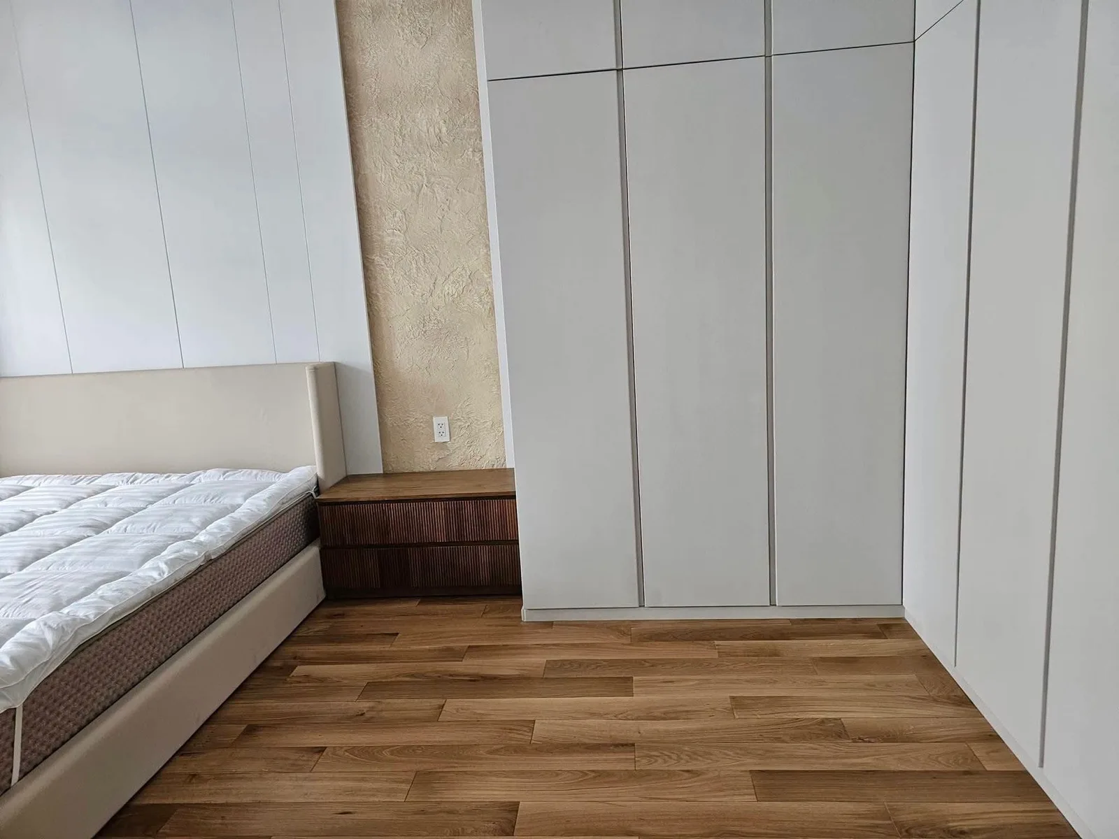 Truc Duong An Khanh 3BR Villa with Warm Wood Kitchen