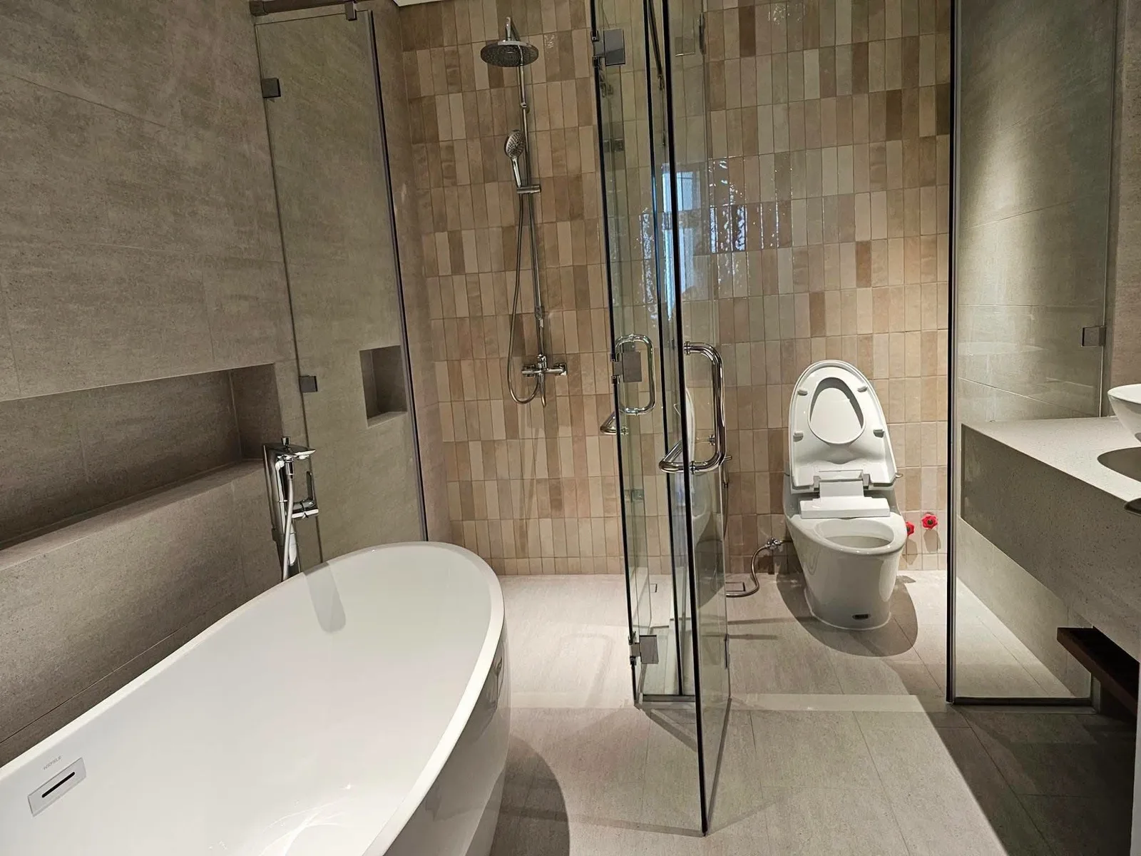 Truc Duong An Khanh 3BR Villa with Warm Wood Kitchen