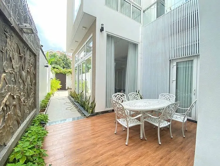 3-Floor Thao Dien 5BR Villa with Private Courtyard