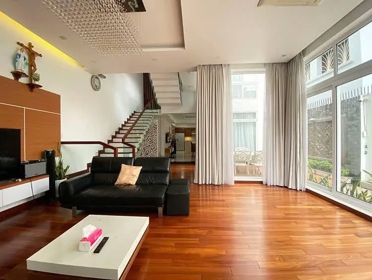 3-Floor Thao Dien 5BR Villa with Private Courtyard