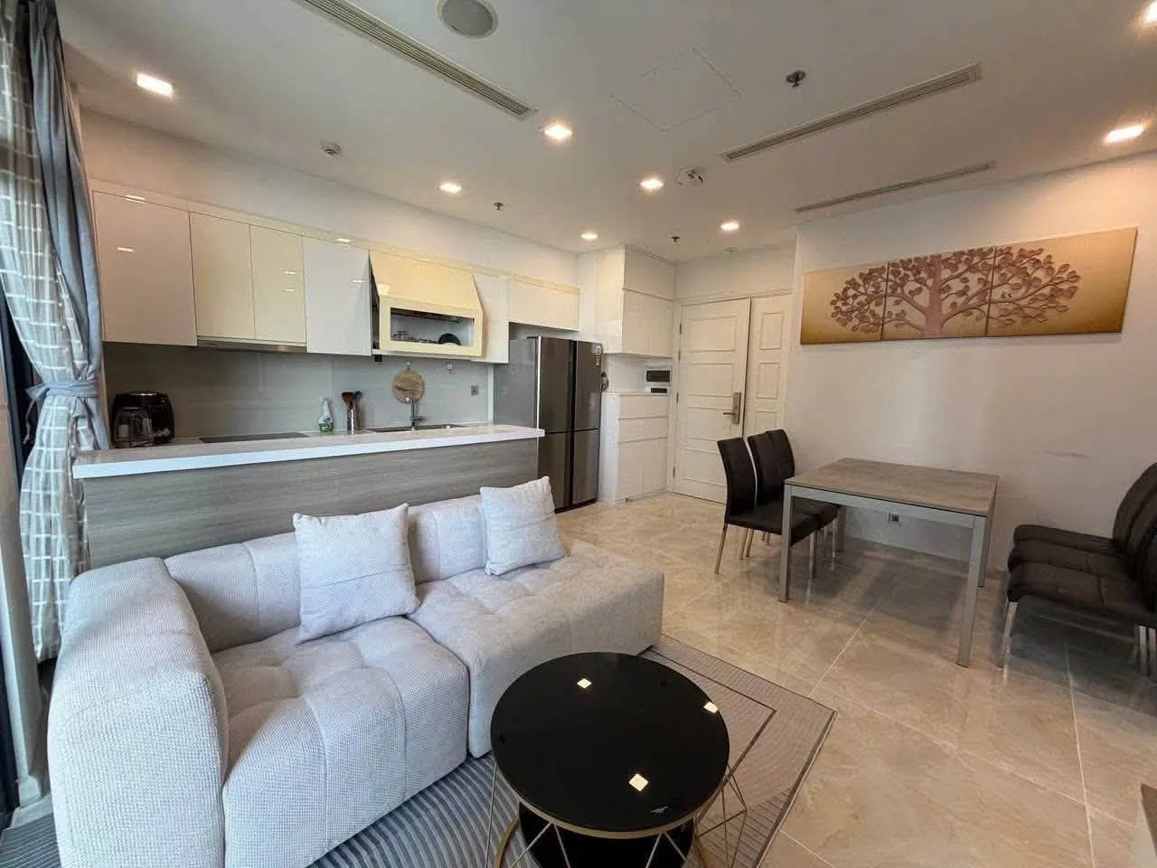 Vinhomes Golden River 2BR with River and Bitexco View